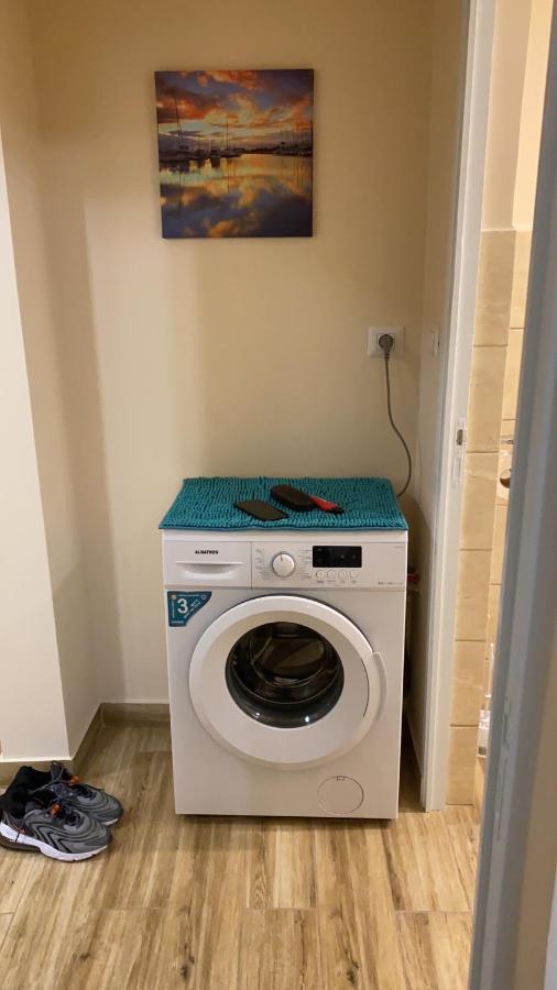 Garsoniera Lux Mioritei Apartment Bacau Bagian luar foto